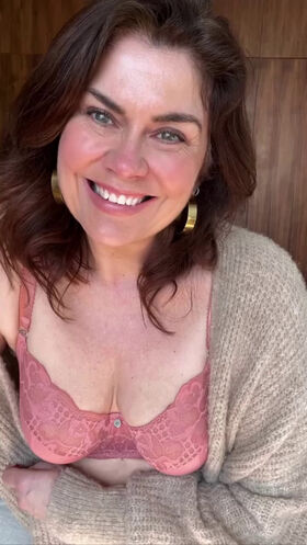 Amanda Lamb