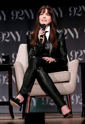 Anne Hathaway