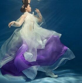 Beo Deul Jeong 정버들