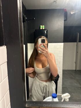 chloebxrry