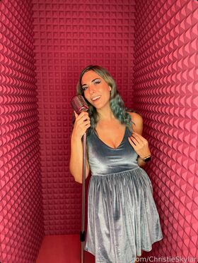 Christie Skylar