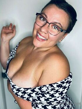 Curvy Chloe