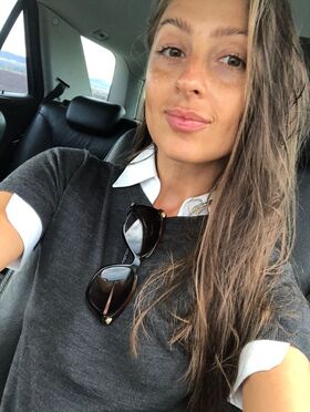 Elizabeth Sentbyeros