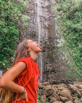 Julia & Katelyn Ernst