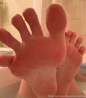 kenziessmallfeet