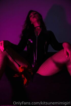 kitsunemimigirl
