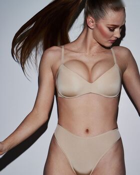 Larsen Thompson Nude Leaks OnlyFans Photo 675