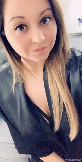 loadsoflayla