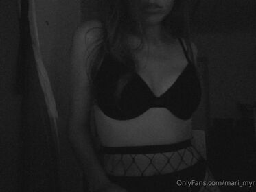 mari_myr Nude Leaks OnlyFans Photo 5