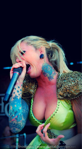 Maria Brink