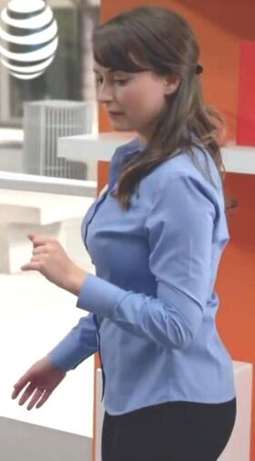 Milana Vayntrub