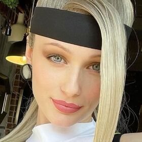 Mortal Kombat Erotic Cosplay