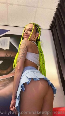 nakeedprincesss