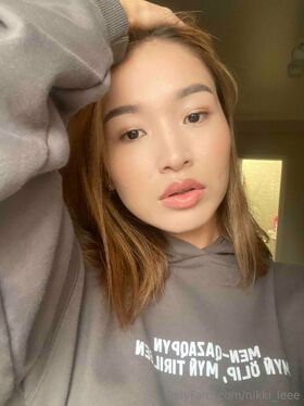 nikki_leee