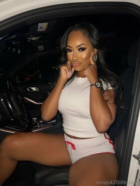 Ninas420life