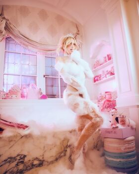 Paris Hilton Nude Leaks OnlyFans Photo 1534