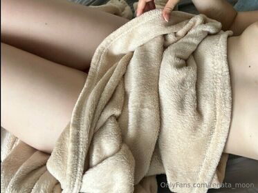 Renata_moon