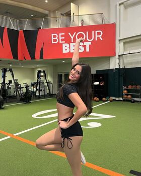 Sexy Cheerleaders