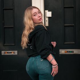 The Dutch Latex Goddess