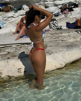 Violeta Nicoleta De Marco